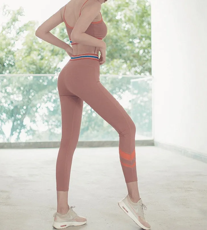 BOOPDO LOVE DESIGN CONTRAST SPORTS BRA AND LEGGINGS CO ORD