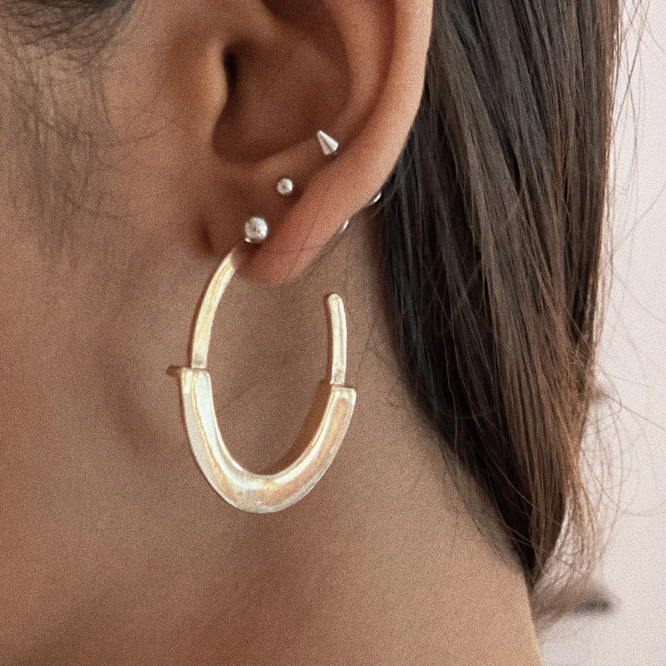 CHUNKY STATEMENT SMALL HOOP EARRINGS
