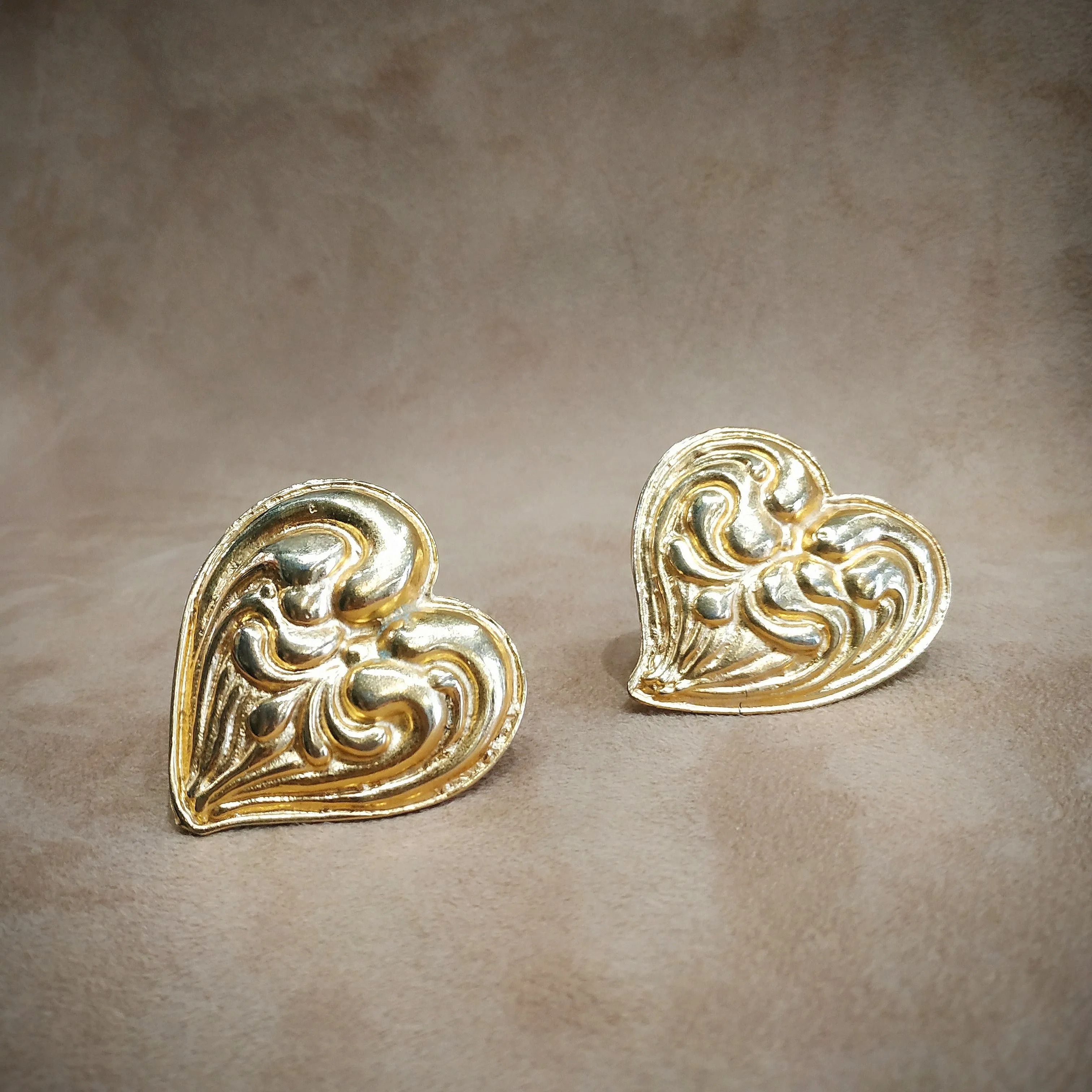 Edouard Rambaud Chunky Gold Heart vintage clip on earrings