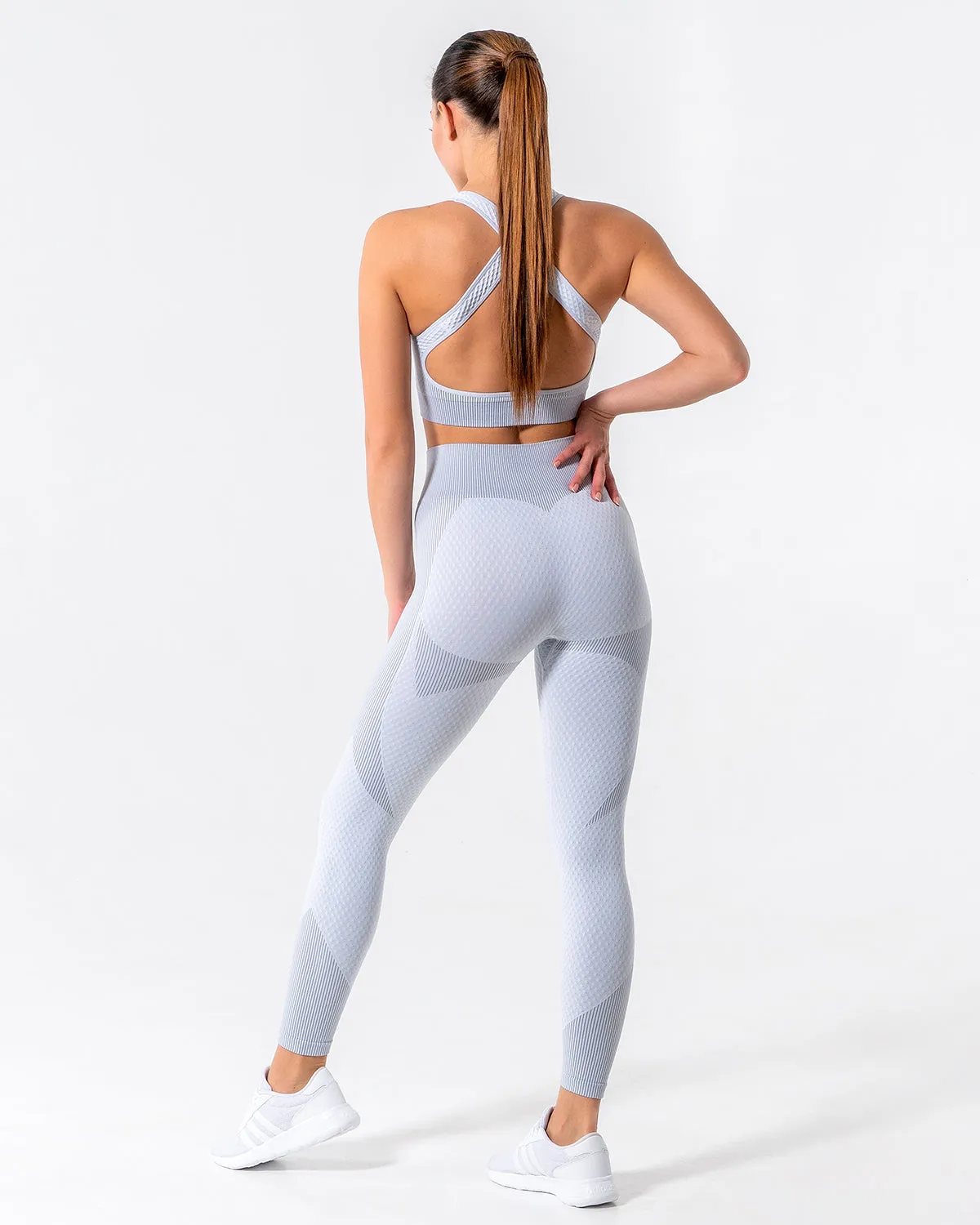 Embrace Seamless Sports Bra - Grey
