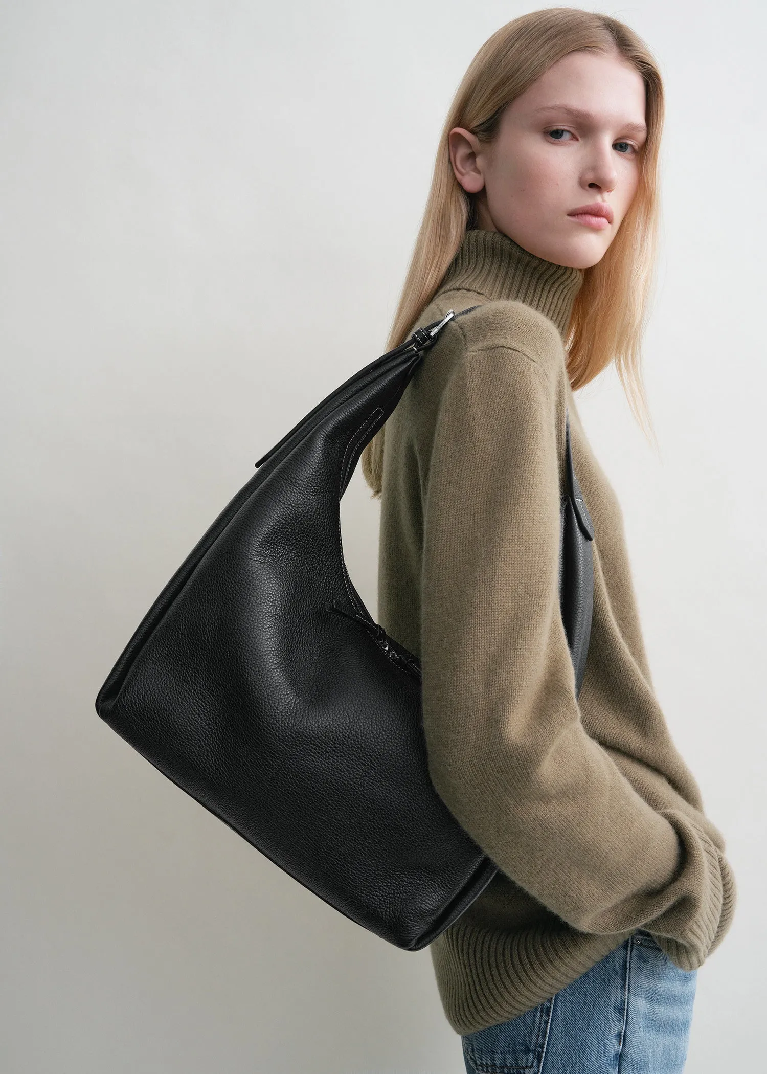 Grained-leather hobo bag black