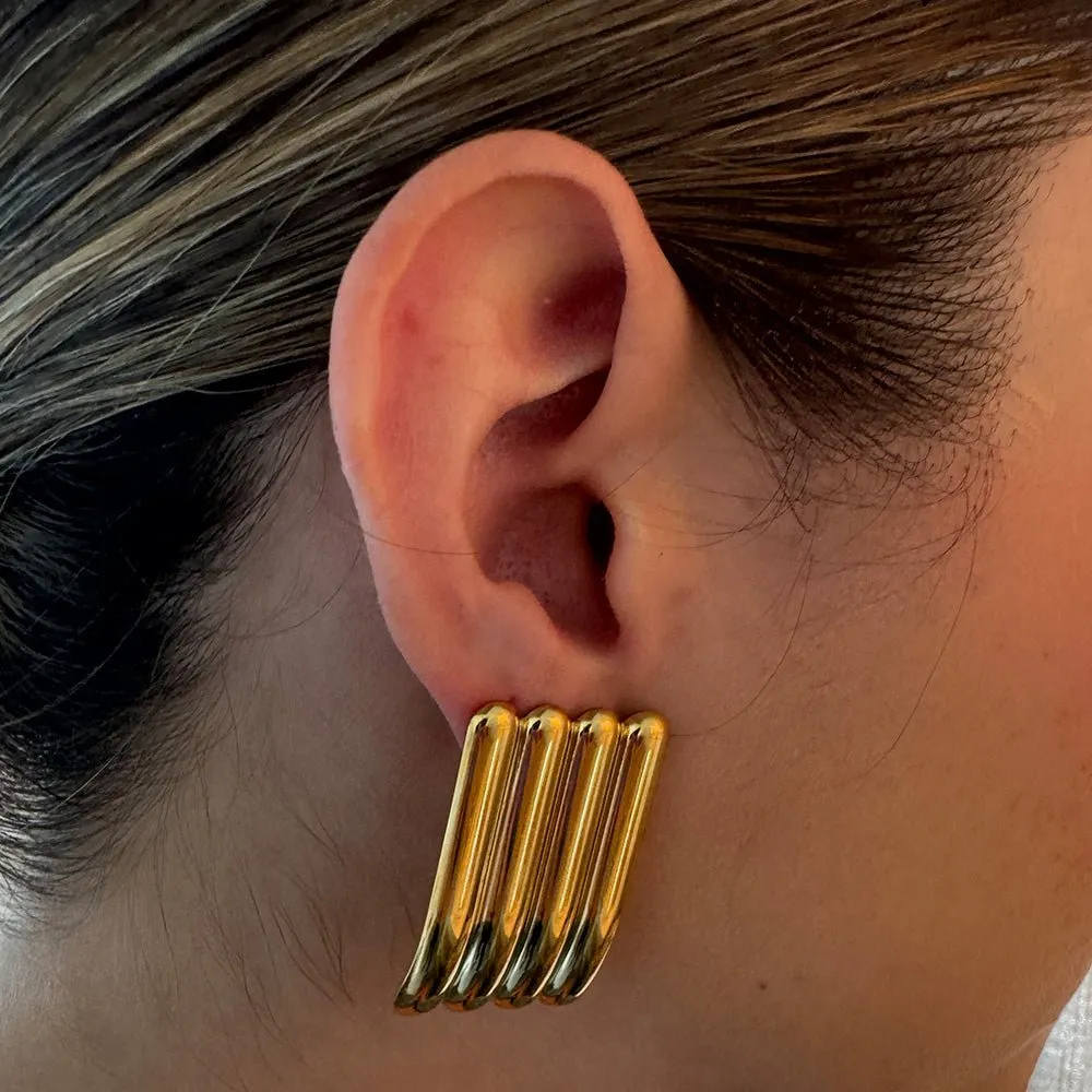RIBBED RECTANGLE GOLDEN EARRINGS