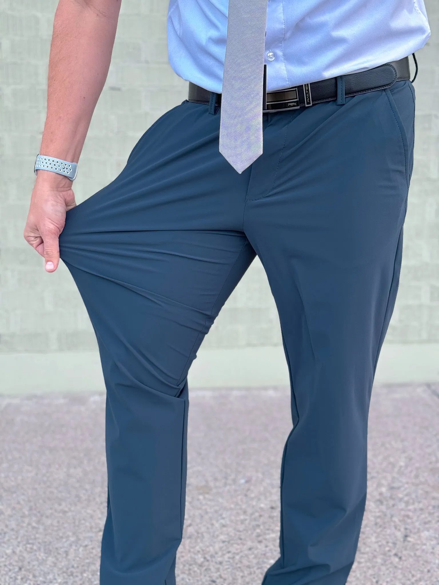 Tempo  Tech Pant (Modern Fit)