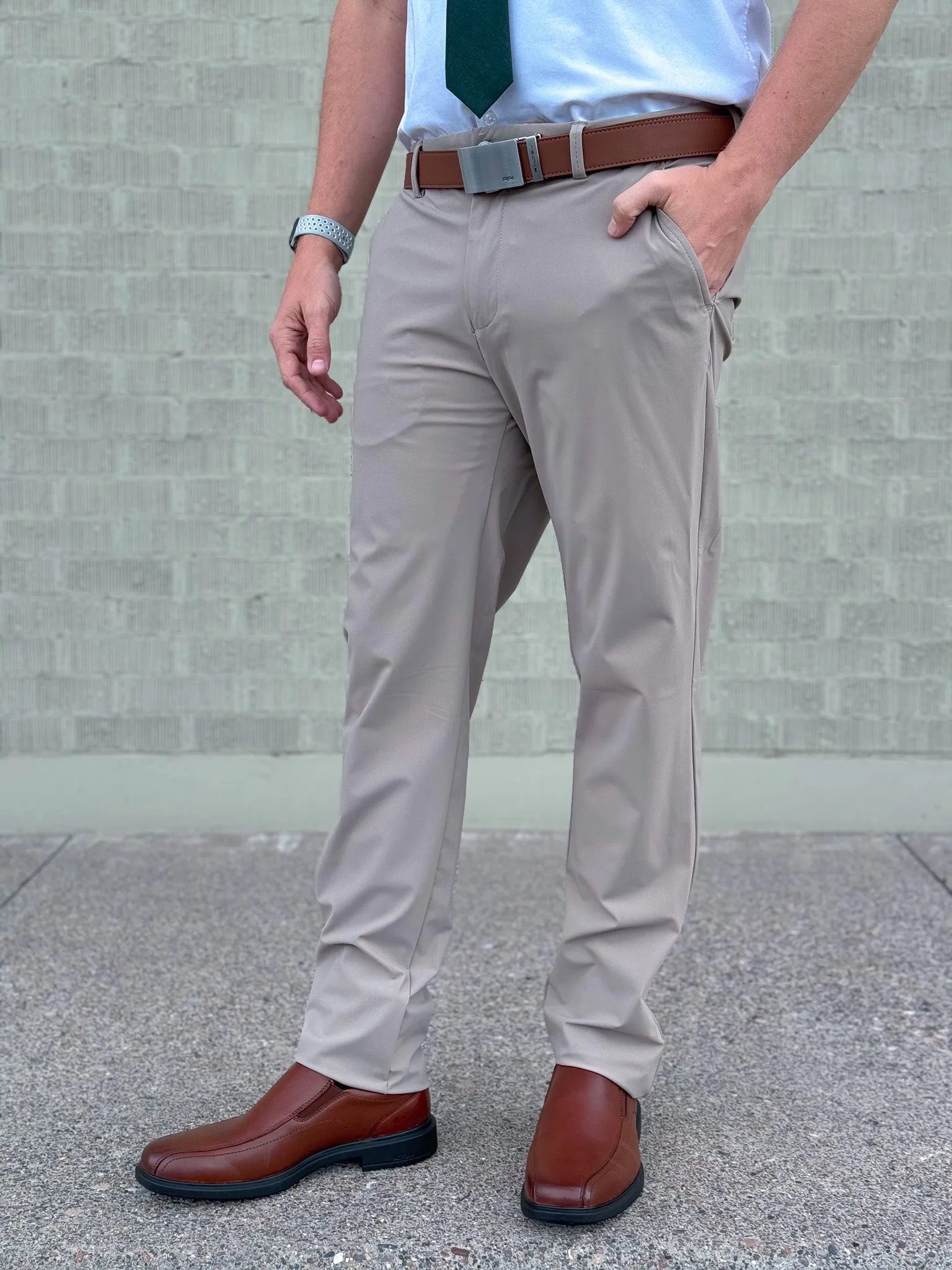 Tempo  Tech Pant (Modern Fit)